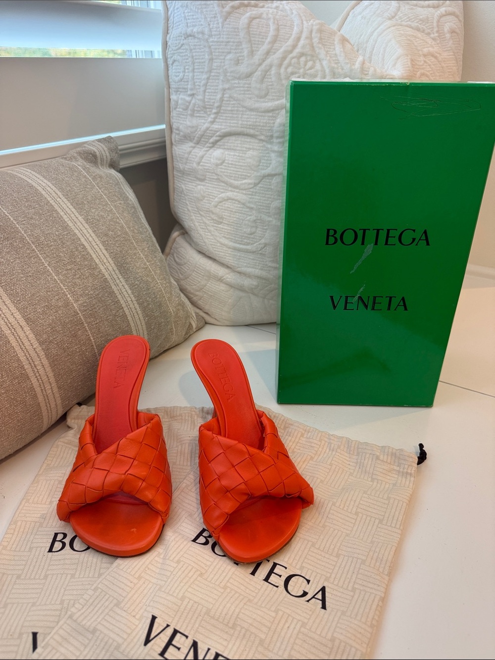 Bottega Veneta Lido Woven Heeled Mules in Orange 37.5 very good condition